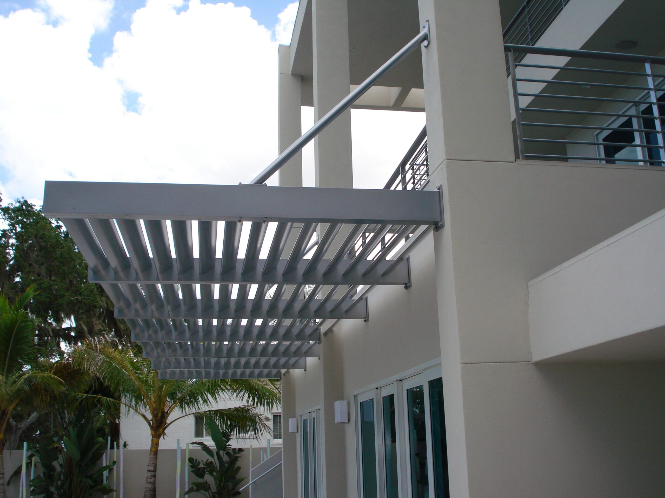 Sunshades and Privacy Screens